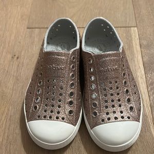 Native shoes for toddler/little kids size 9.